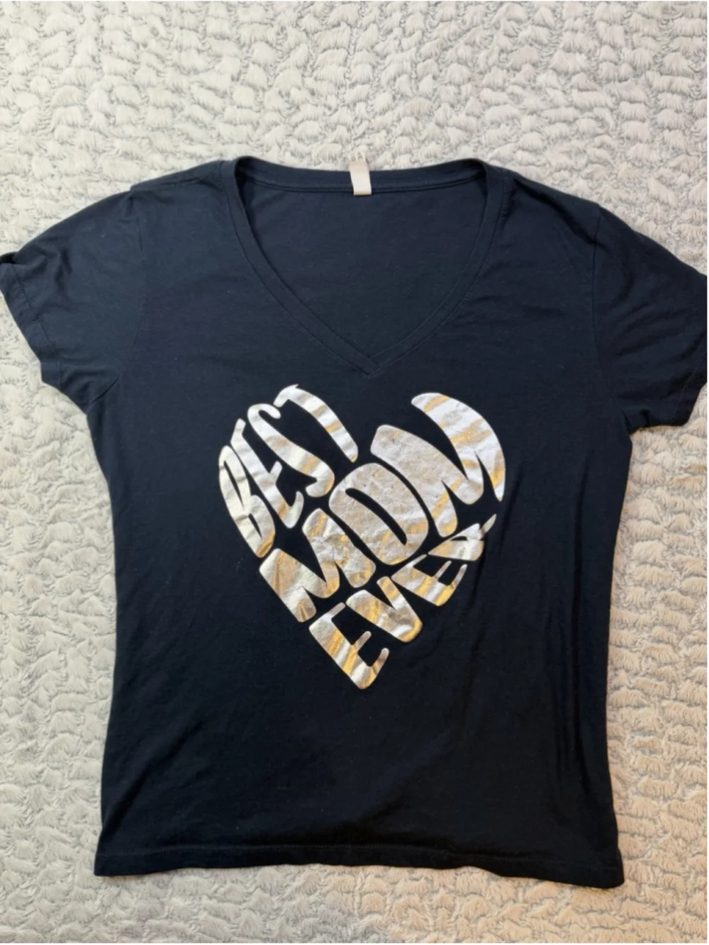 Next Level Women's Black V-Neck Short Sleeve Heart Graphic T-Shirt XXL